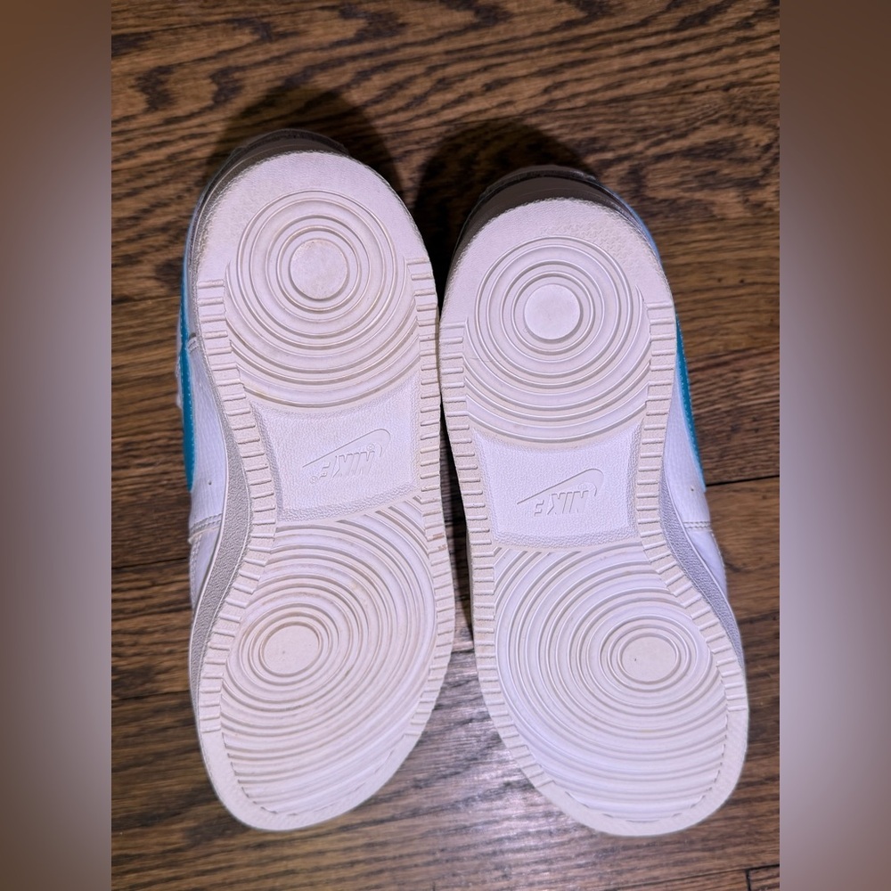 Nike White and Blue Court Vision Sneakers - Picture 5 of 6